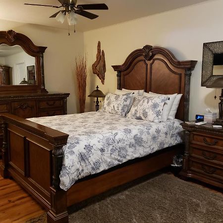 Yosemite Foothill Retreat Hotel โคสต์โกลด์ ภายนอก รูปภาพ